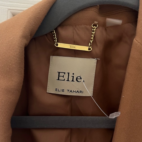 Elie Tahari Gold Blazer - Picture 2 of 7